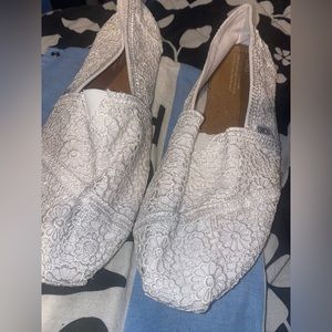 White toms
